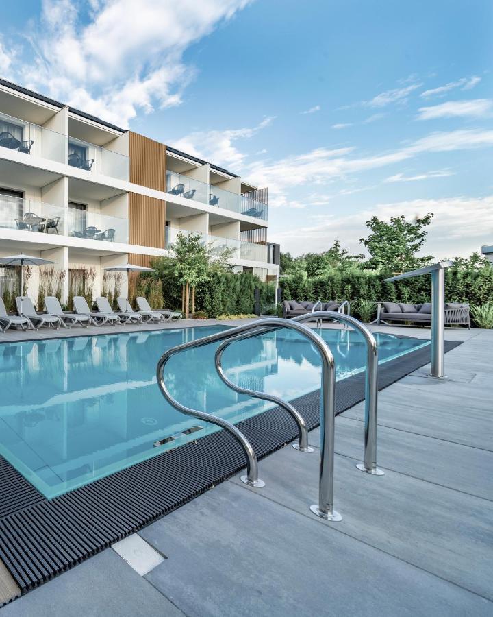 Rosa Style Aparthotel Rowy  Buitenkant foto